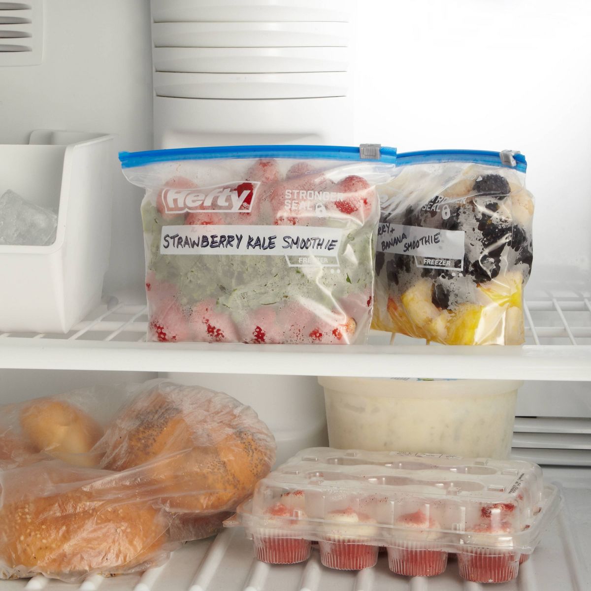 Slider Bags, 1 Qt, 2.5 mil 35 - Hefty Freezer Slider Quart, Storage Slider Bags 1Qt. / (35Bags/Case)