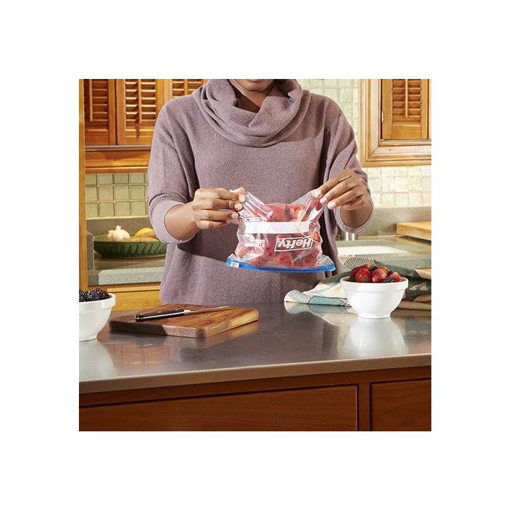 Slider Bags, 1 Qt, 2.5 mil 35 - Hefty Freezer Slider Quart, Storage Slider Bags 1Qt. / (35Bags/Case)